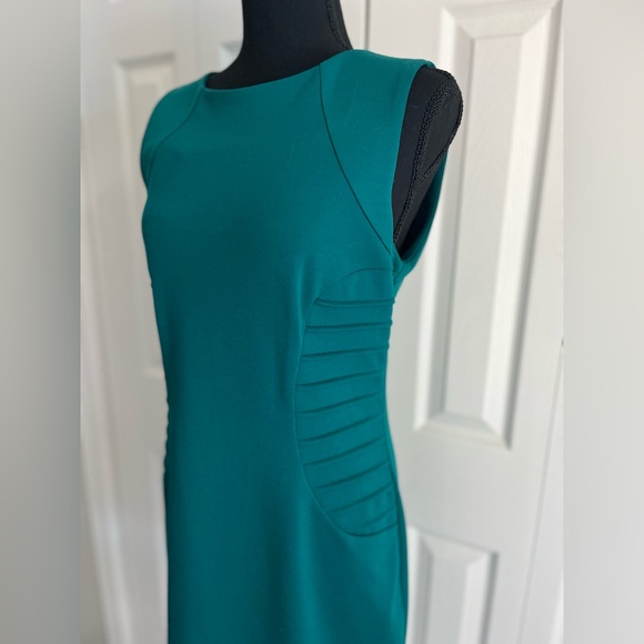 NWT •SPENSE• CoolTeal Stretch Sleeveless Dress || SIZE 8 || Made to Layer - Picture 2 of 4